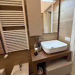 910 Apartman *