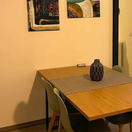 910 Apartman *